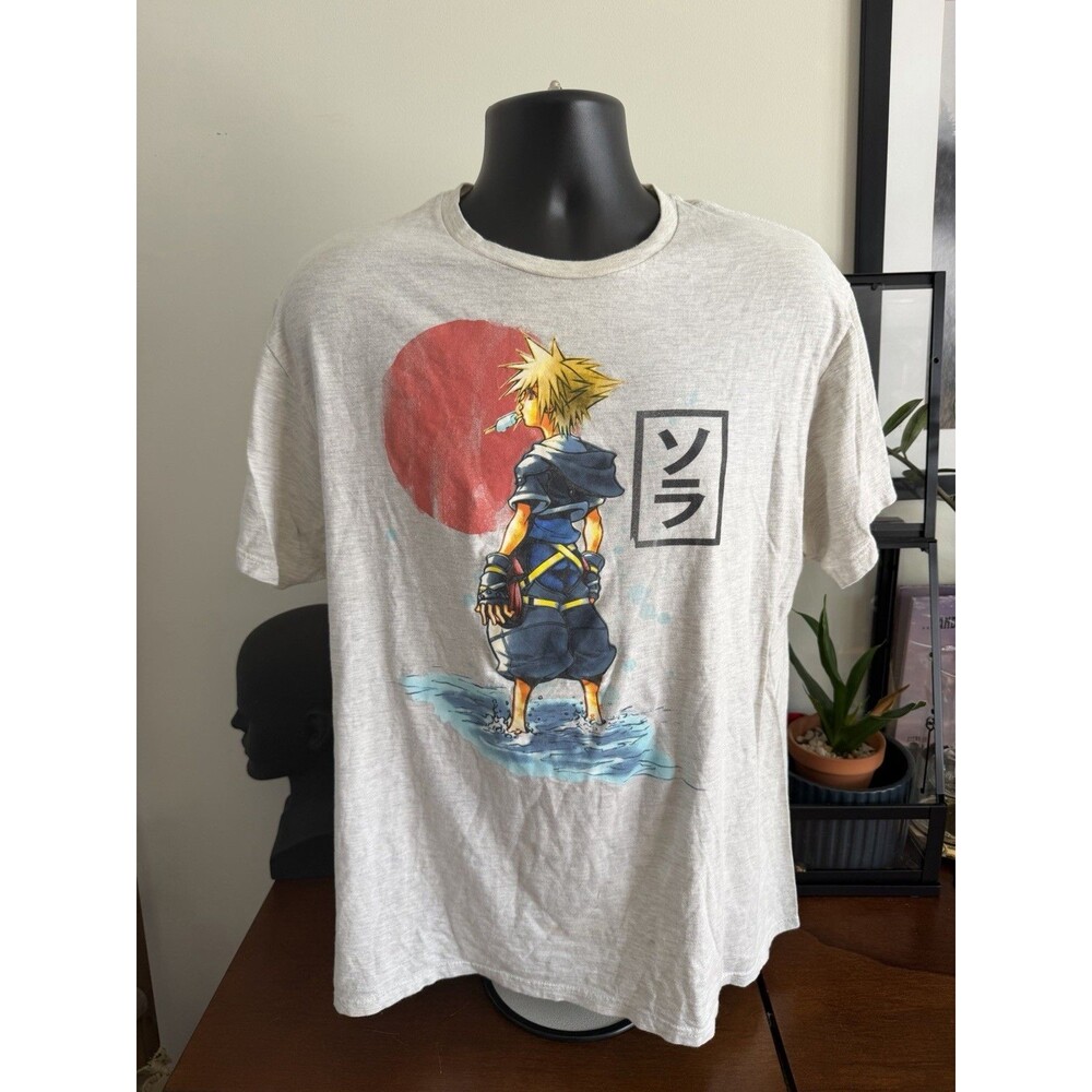 Authentic & Rare Disney Kingdom Hearts III Sora Gray Graphic Print T-Shirt XL